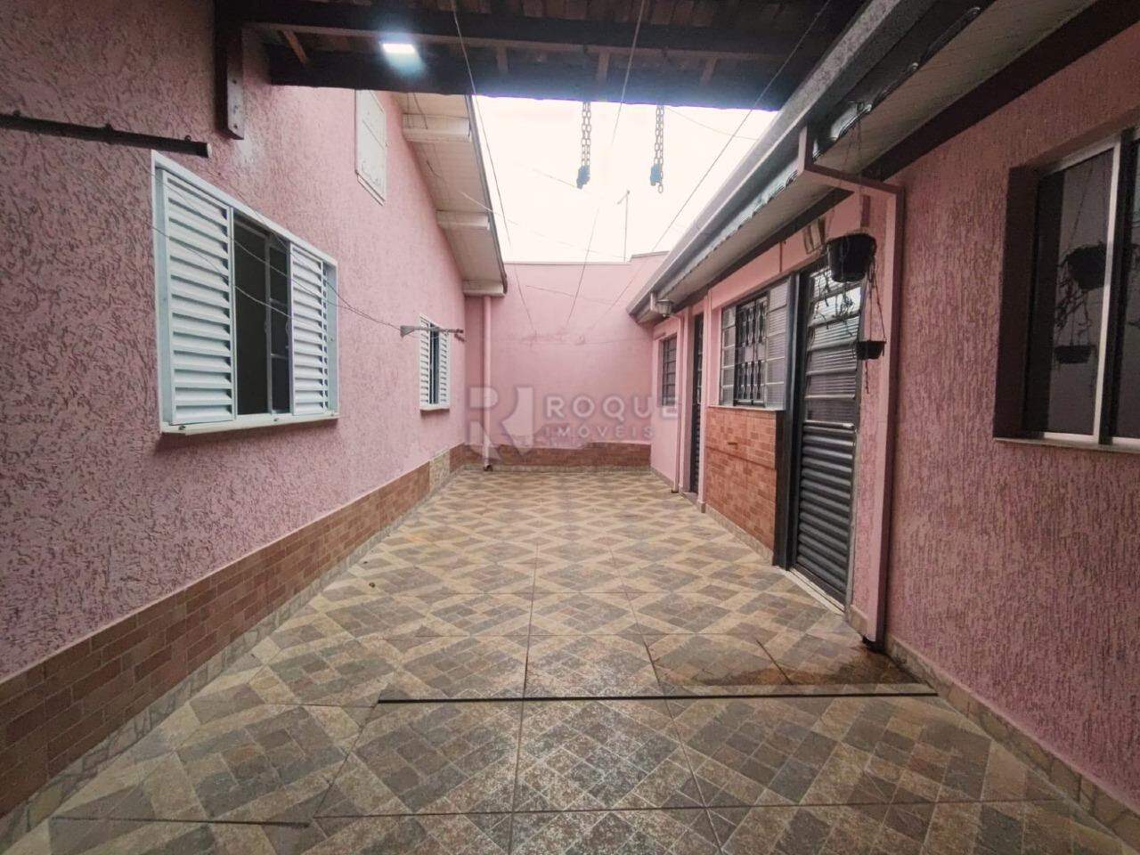 Casa Residencial para aluguel no bairro Jardim Alvorada: Quintal