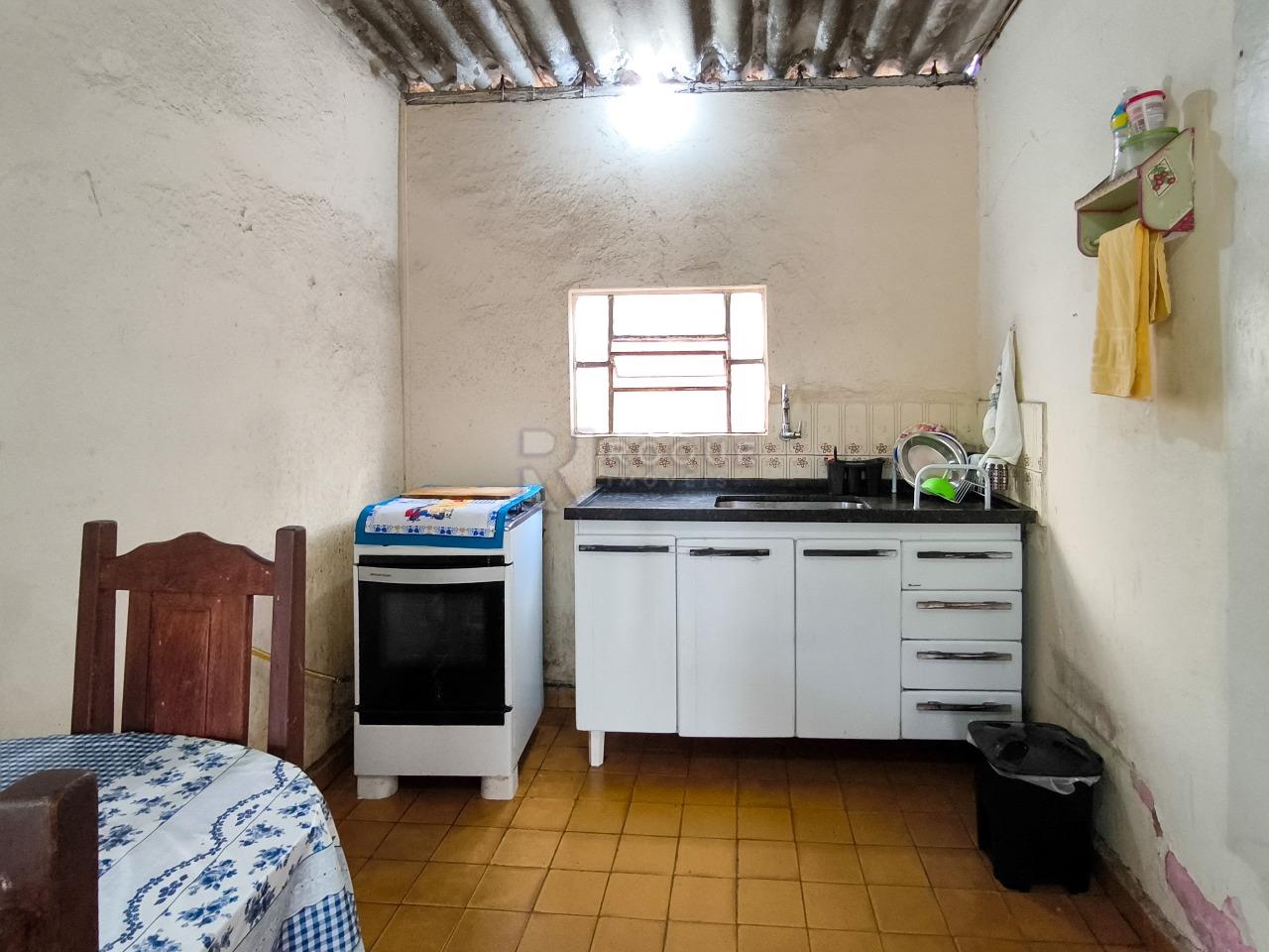 Casa Residencial à venda no bairro Jardim Nova Itália: COZINHA