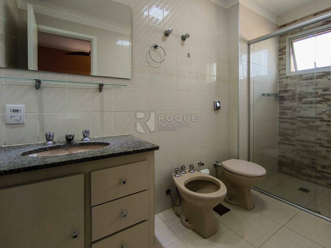 Apartamento à venda no bairro Centro: WC SUÍTE