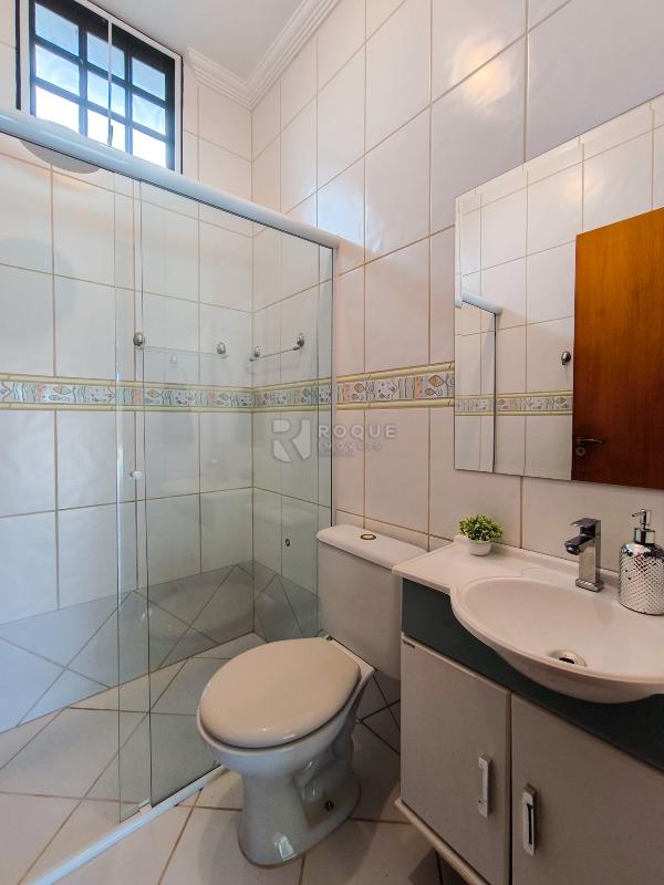 Chácara à venda no bairro Pires de Cima: BANHEIRO EXTERNO