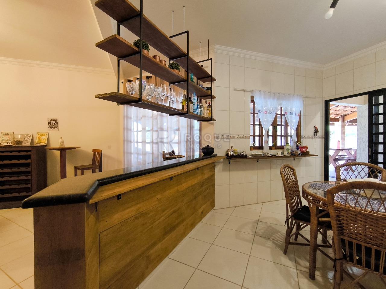 Chácara à venda no bairro Pires de Cima: COZINHA