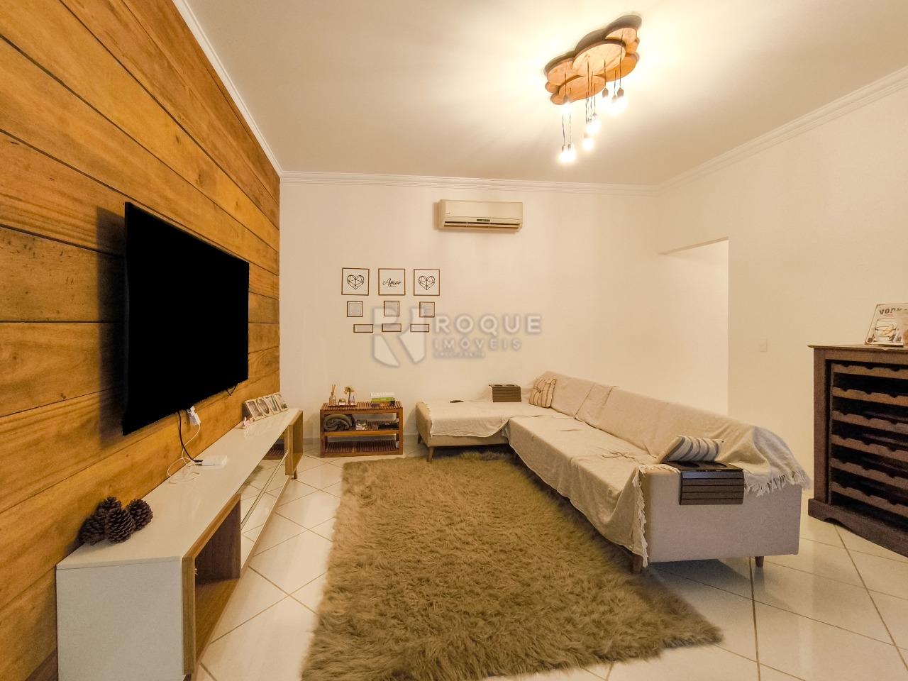 Chácara à venda no bairro Pires de Cima: SALA DE ESTAR