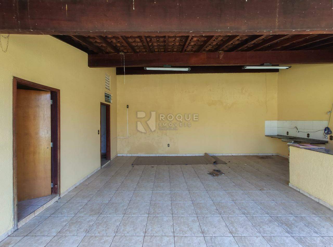 Casa Residencial para aluguel no bairro Jardim Paulista: Rancho fundo 