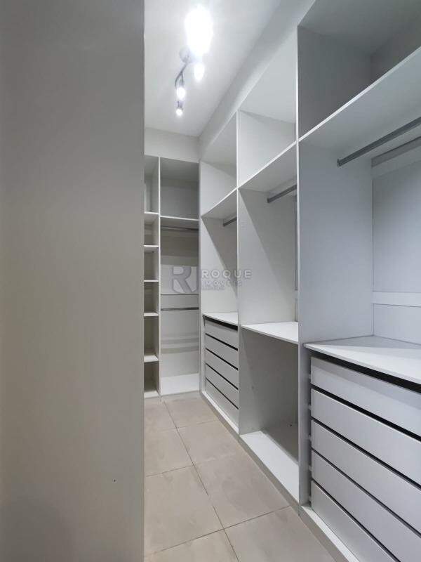 Casa Residencial para aluguel no bairro Jardim Boa Vista: Closet