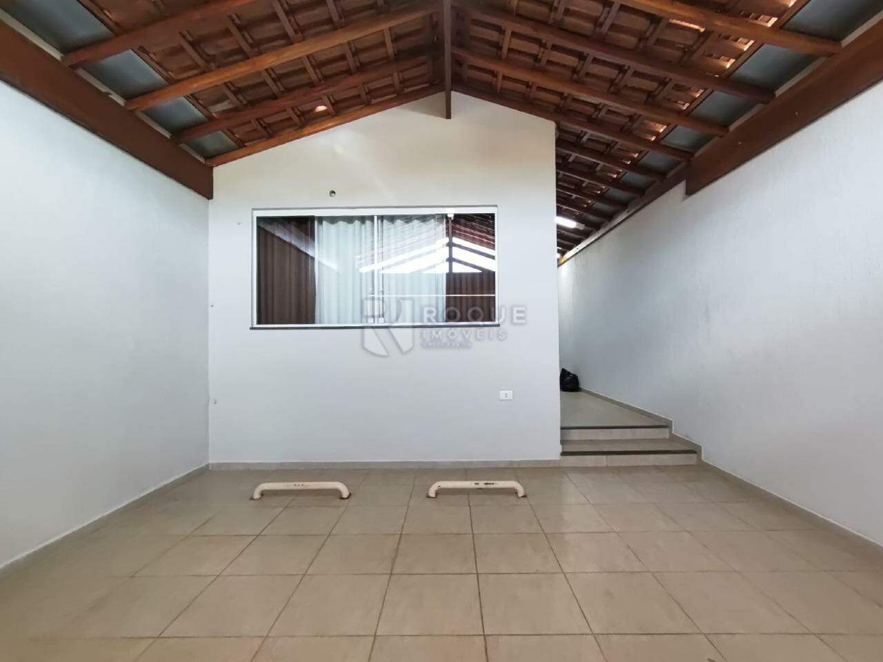 Casa Residencial para aluguel no bairro Jardim Boa Vista: Garagem