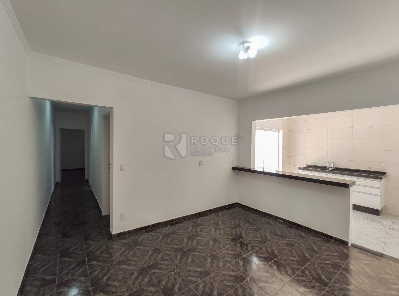 Casa Residencial para aluguel no bairro Jardim Residencial Dona Santina Paroli Peccinini: Copa 