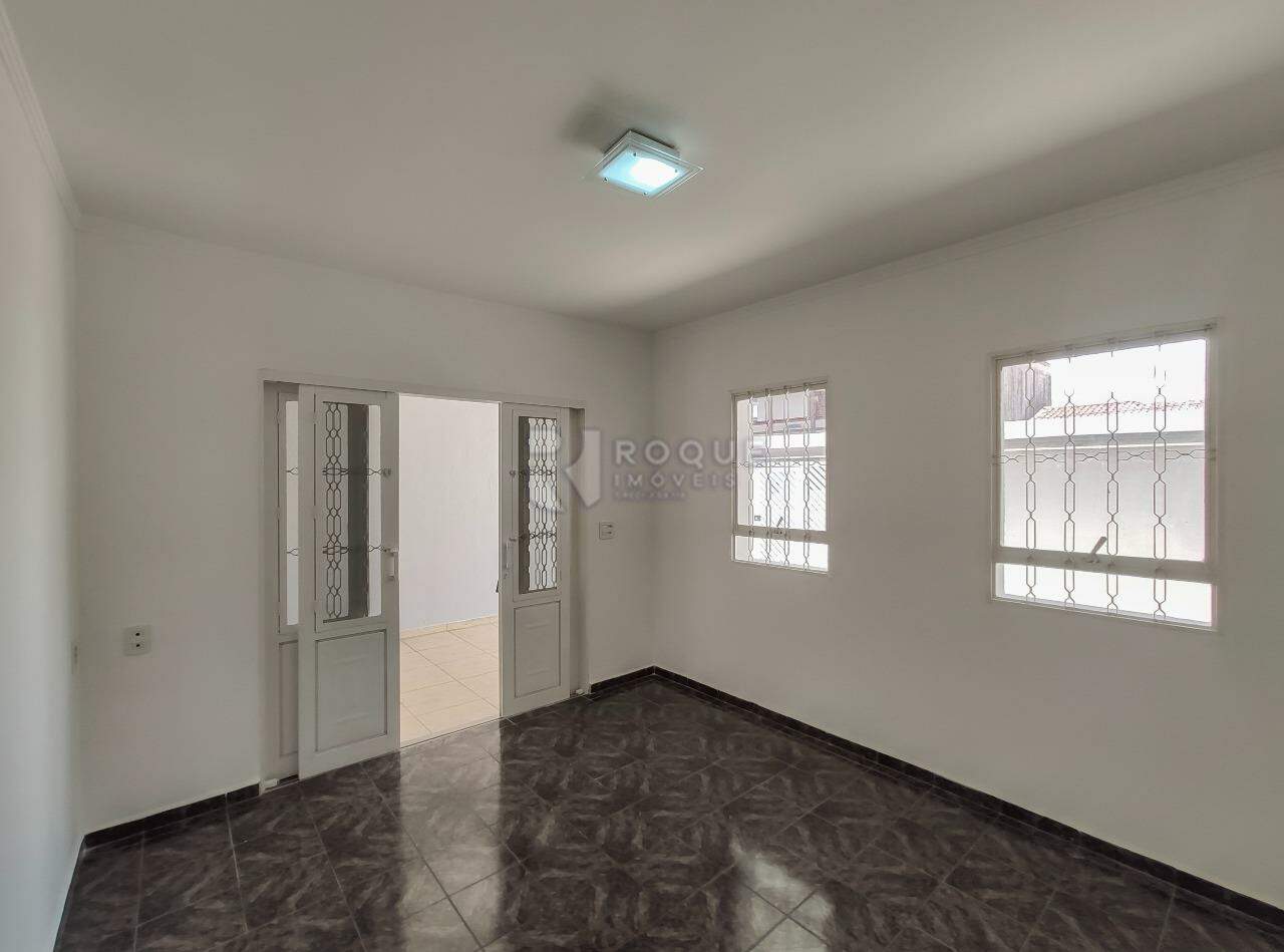 Casa Residencial para aluguel no bairro Jardim Residencial Dona Santina Paroli Peccinini: Sala 