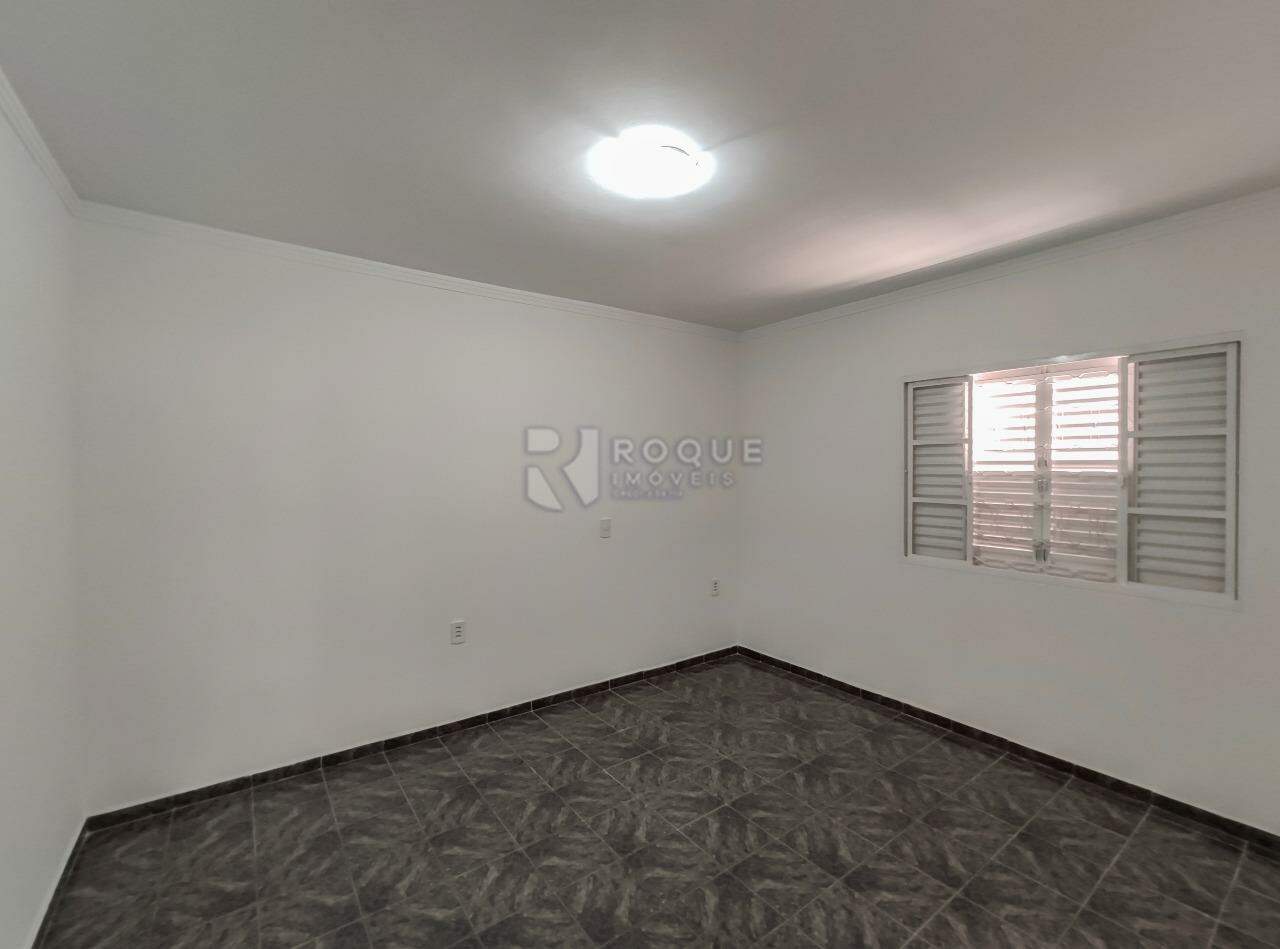 Casa Residencial para aluguel no bairro Jardim Residencial Dona Santina Paroli Peccinini: Dormitório 1