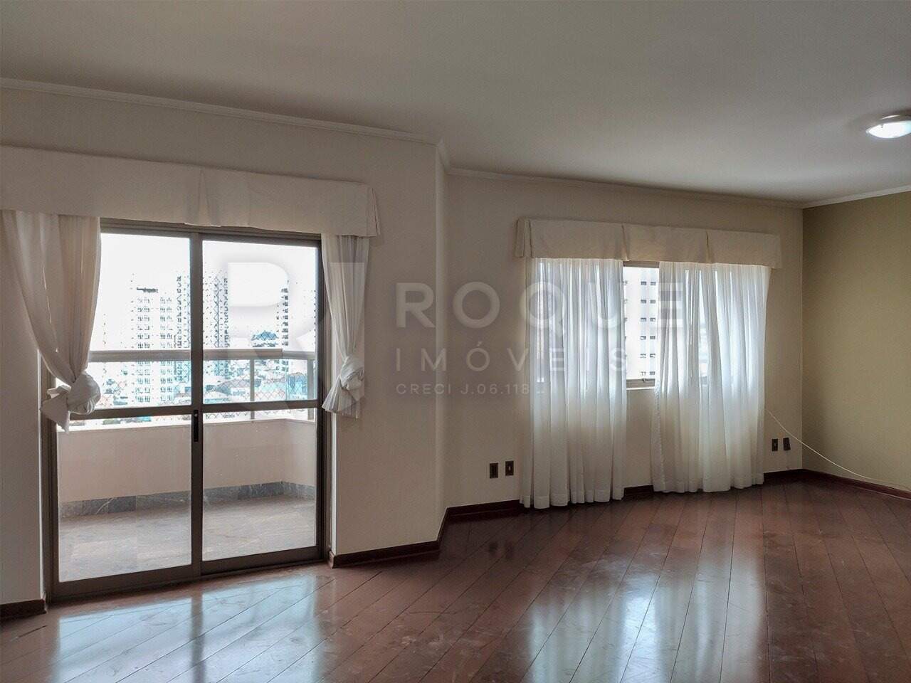 Apartamento à venda no bairro Centro: Sala