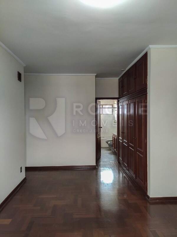 Apartamento à venda no bairro Centro: Dormitório 4 Suíte