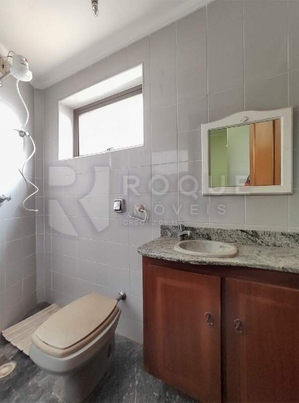 Apartamento à venda no bairro Centro: WC Empregada