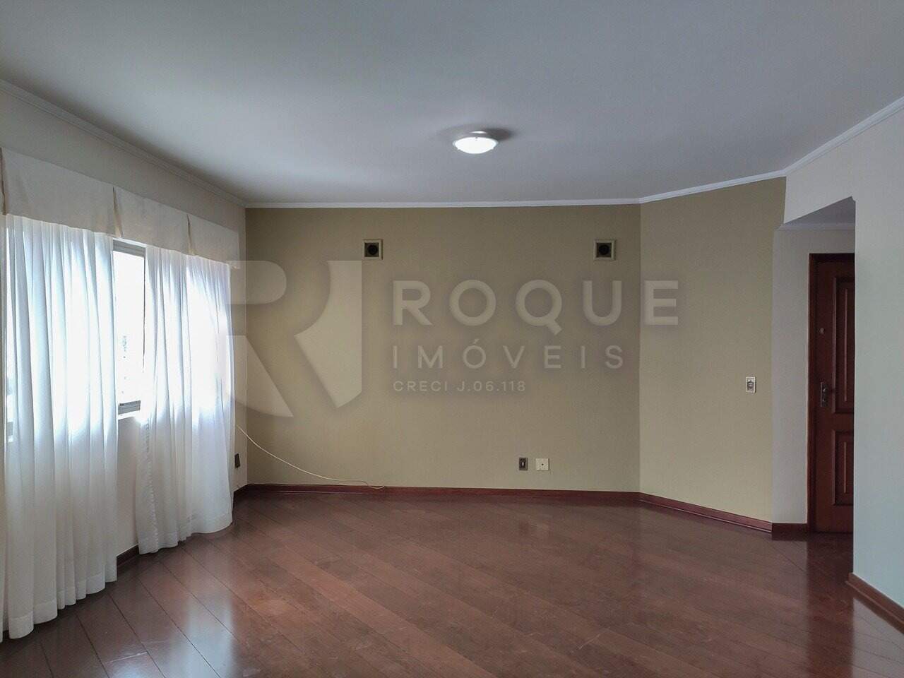 Apartamento à venda no bairro Centro: Sala