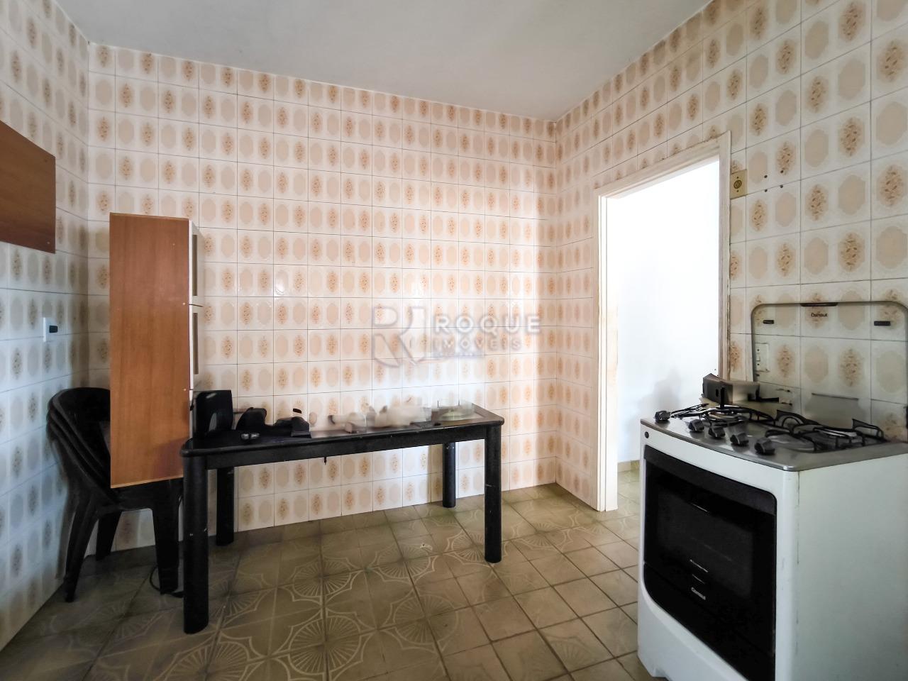 Casa com salão à venda no bairro Jardim Boa Esperança: COZINHA EDÍCULA