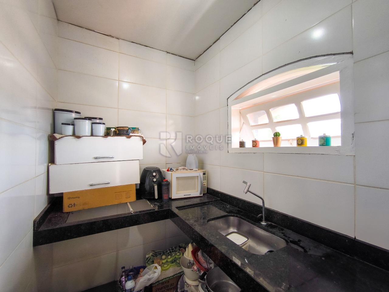 Casa com salão à venda no bairro Jardim Boa Esperança: COZINHA APARTAMENTO