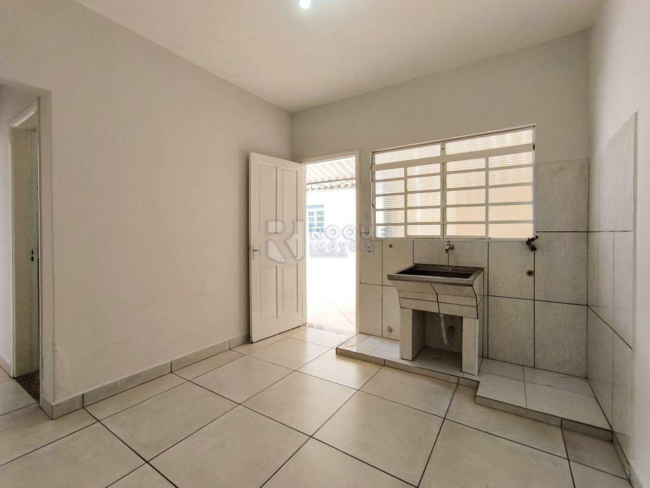 Casa Residencial à venda no bairro Jardim Piratininga: LAVANDERIA EDÍCULA