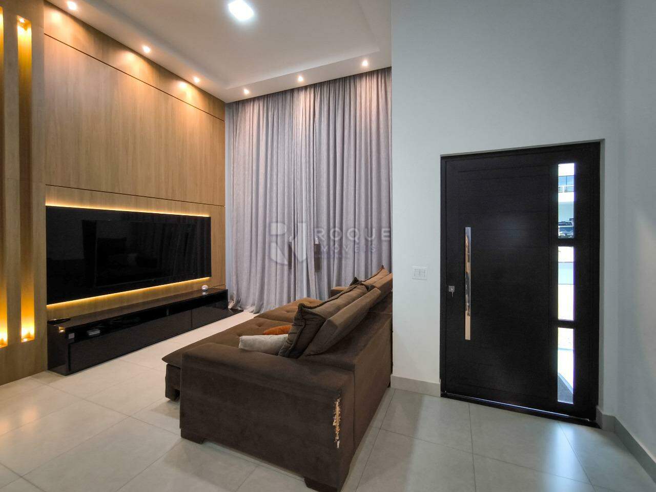 Casa em condomínio à venda no bairro Terras de São Bento II: SALA DE ESTAR