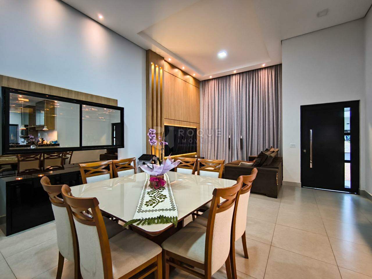Casa em condomínio à venda no bairro Terras de São Bento II: SALA DE JANTAR