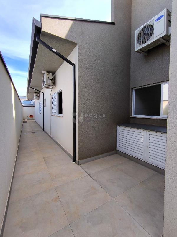 Casa em condomínio à venda no bairro Residenciais Fazenda Itapema: FUNDOS