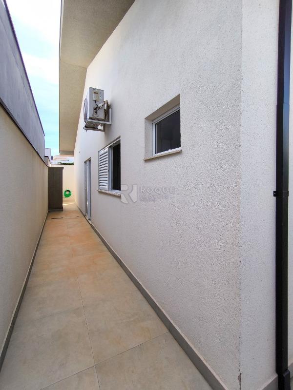 Casa em condomínio à venda no bairro Residenciais Fazenda Itapema: LATERAL EXTERNA