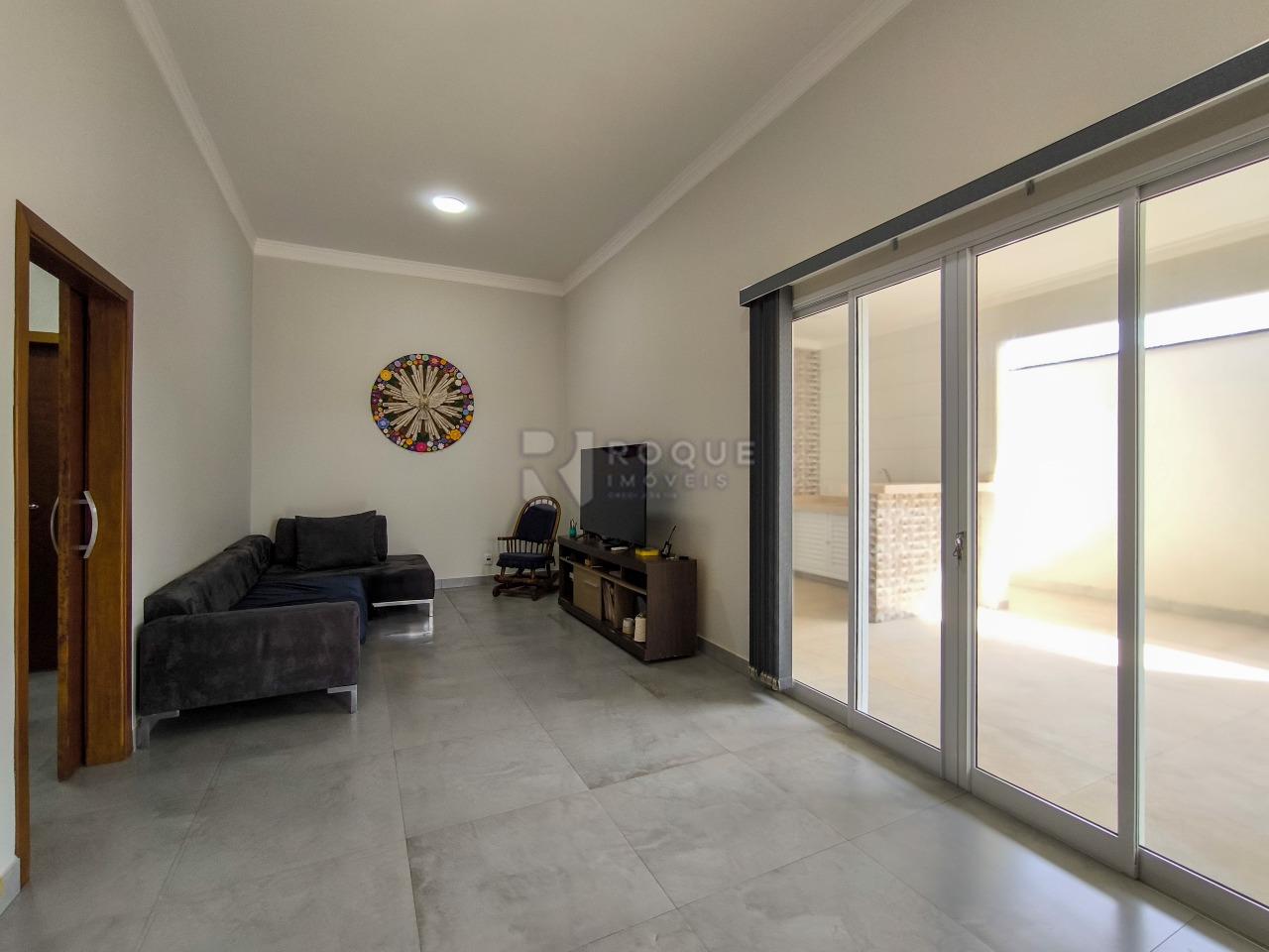 Casa em condomínio à venda no bairro Residenciais Fazenda Itapema: SALA DE ESTAR