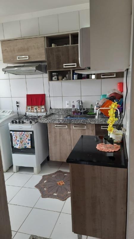 Apartamento à venda no bairro Condomínio Varandas I: 