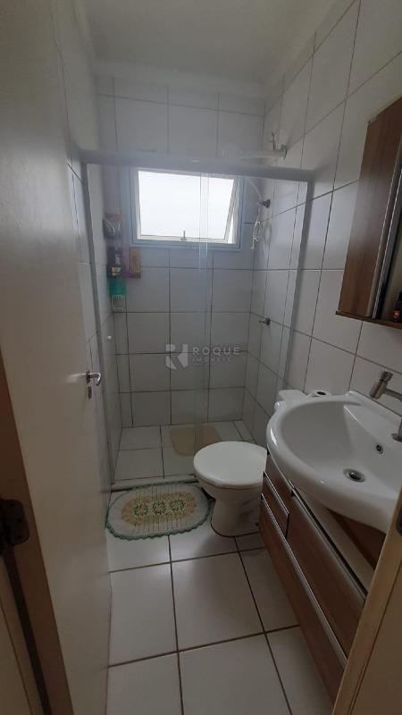 Apartamento à venda no bairro Condomínio Varandas I: 