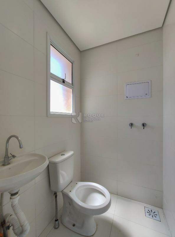 Apartamento à venda no bairro Vila Primavera: WC fundo 