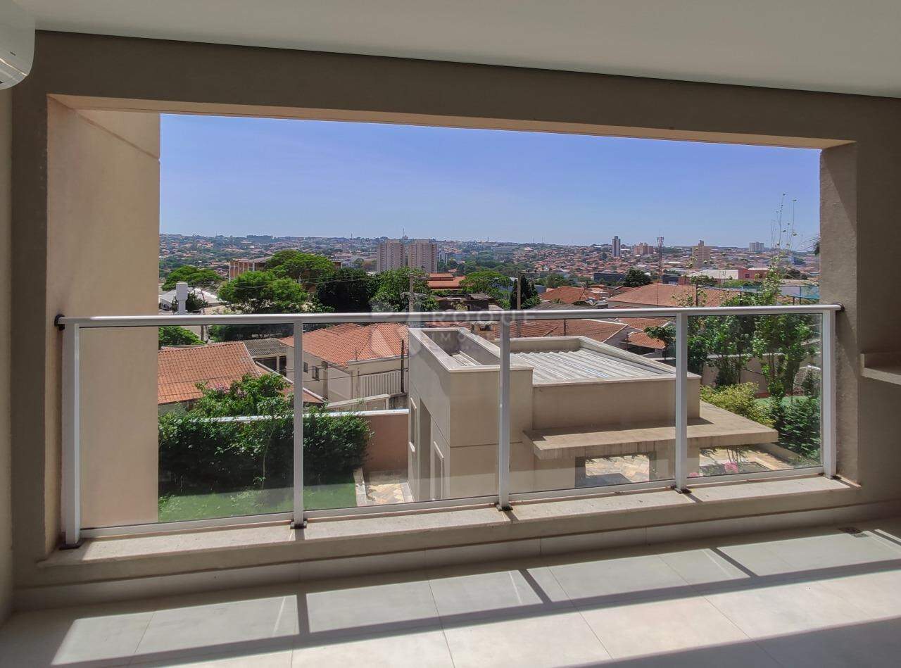 Apartamento à venda no bairro Vila Primavera: Sacada