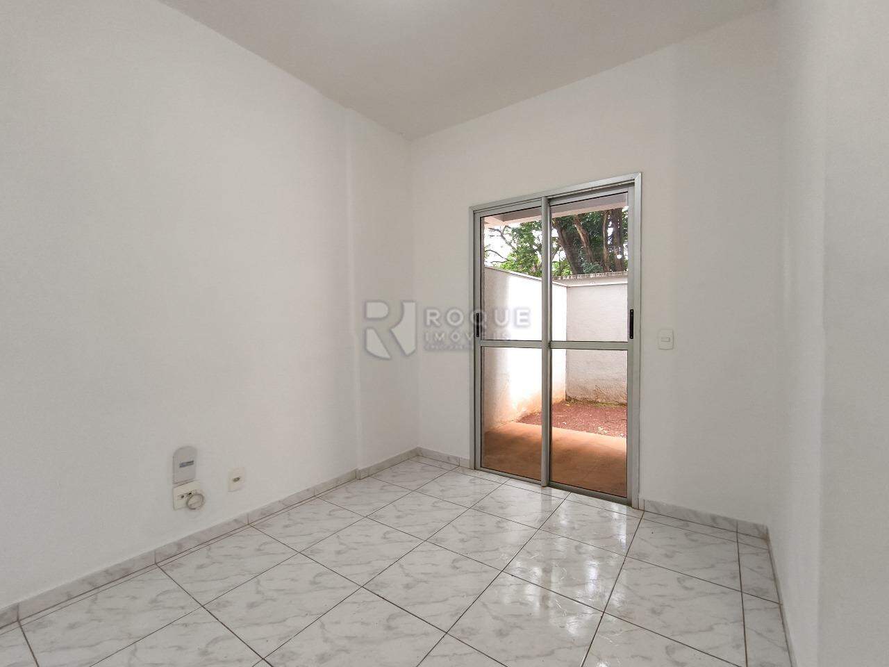 Apartamento à venda no bairro Chácaras Antonieta: SALA DE ESTAR