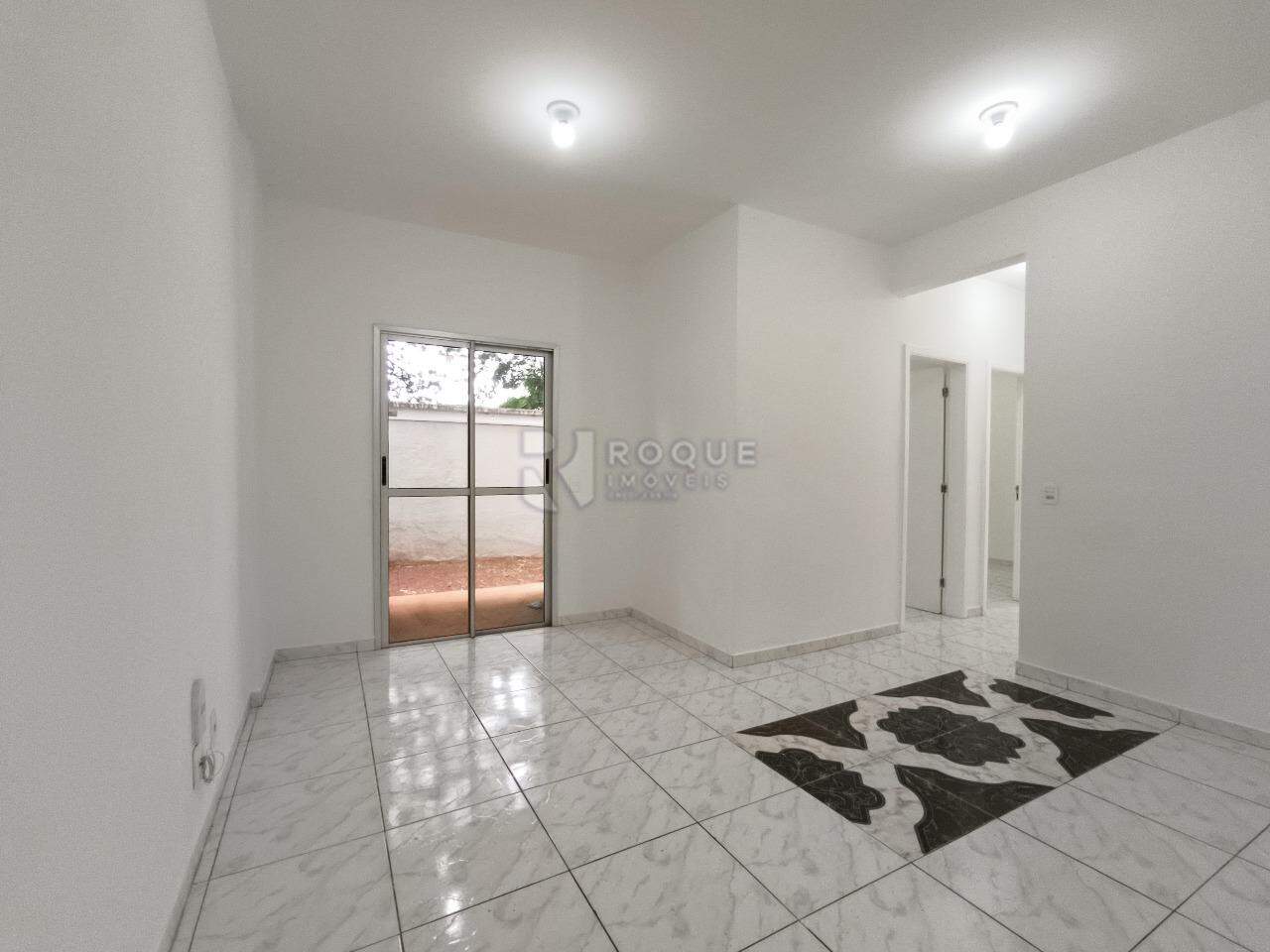 Apartamento à venda no bairro Chácaras Antonieta: SALAS