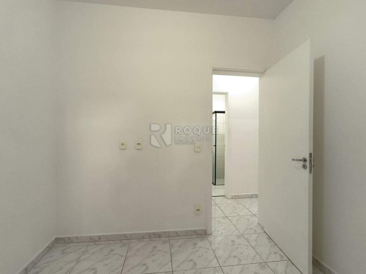 Apartamento à venda no bairro Chácaras Antonieta: DORMITÓRIO 2