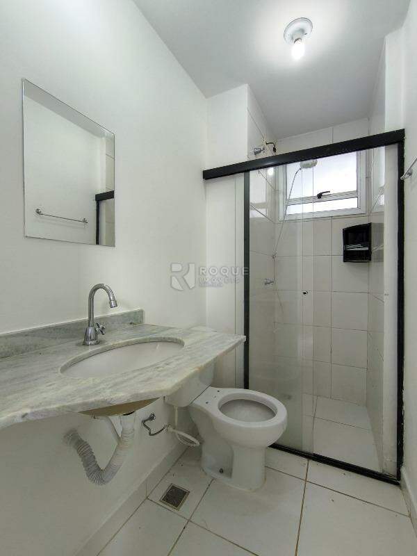 Apartamento à venda no bairro Chácaras Antonieta: WC SUÍTE