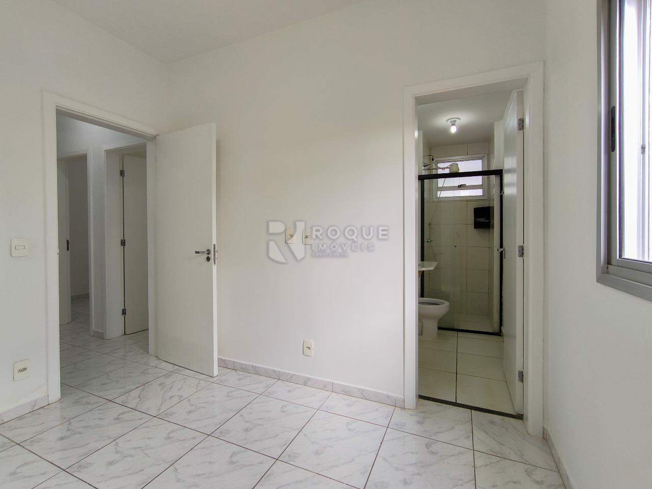 Apartamento à venda no bairro Chácaras Antonieta: SUÍTE