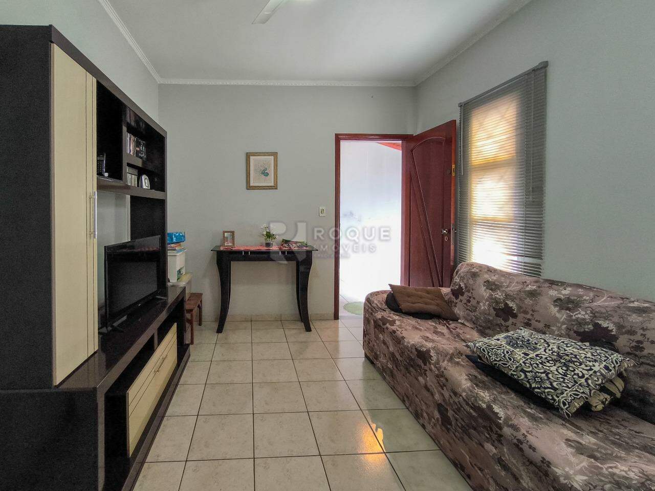 Casa Residencial à venda no bairro Jardim São Roque: SALA DE ESTAR