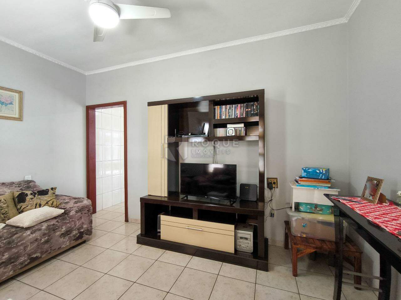 Casa Residencial à venda no bairro Jardim São Roque: SALA DE ESTAR