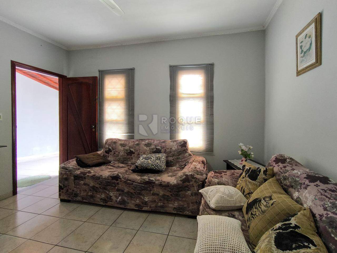 Casa Residencial à venda no bairro Jardim São Roque: SALA DE ESTAR