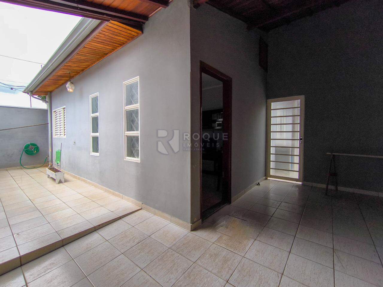 Casa Residencial à venda no bairro Jardim São Roque: FRENTE