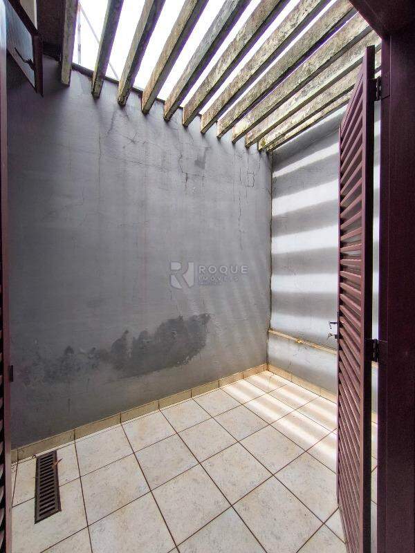 Casa Residencial à venda no bairro Jardim São Roque: JARDIM DE INVERNO DORMITÓRIO 1