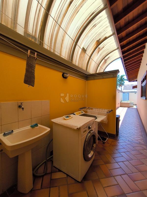 Casa em condomínio à venda no bairro Parque São Bento: LAVANDERIA EXTERNA