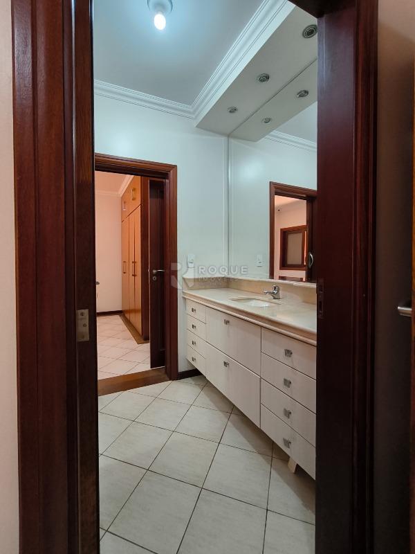 Casa em condomínio à venda no bairro Parque São Bento: WC DEMI SUÍTE 1 E 2