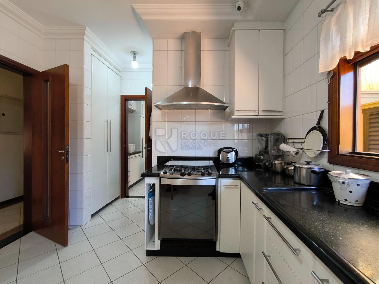 Casa em condomínio à venda no bairro Parque São Bento: COZINHA