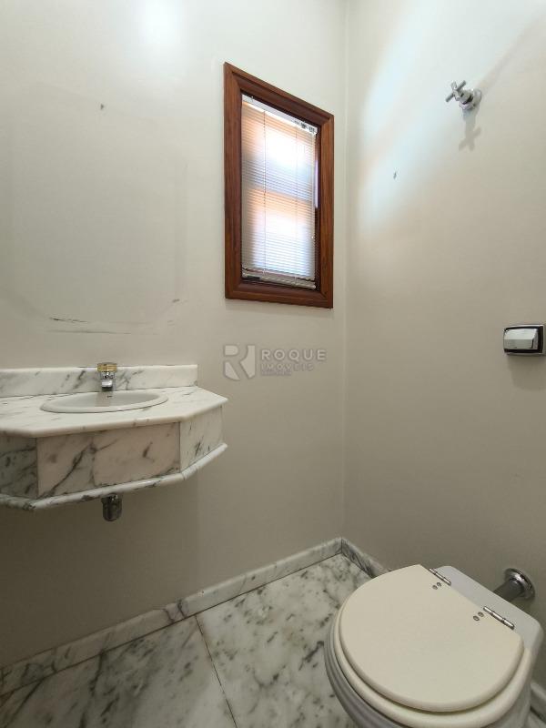 Casa em condomínio à venda no bairro Parque São Bento: LAVABO