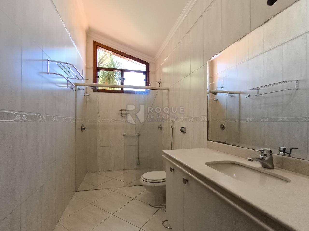 Casa em condomínio à venda no bairro Parque São Bento: WC SUÍTE MASTER