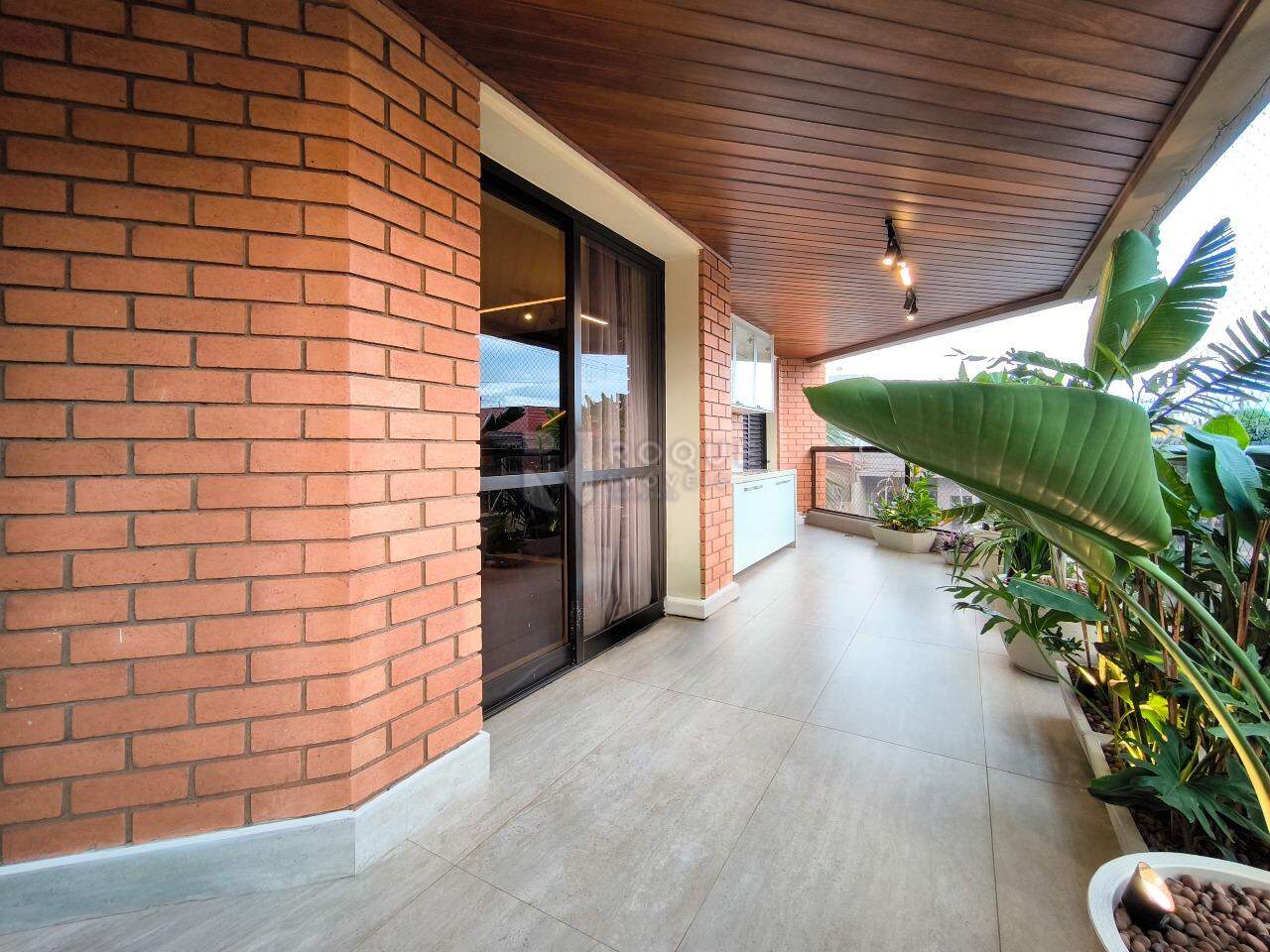 Apartamento à venda no bairro Centro: VARANDA