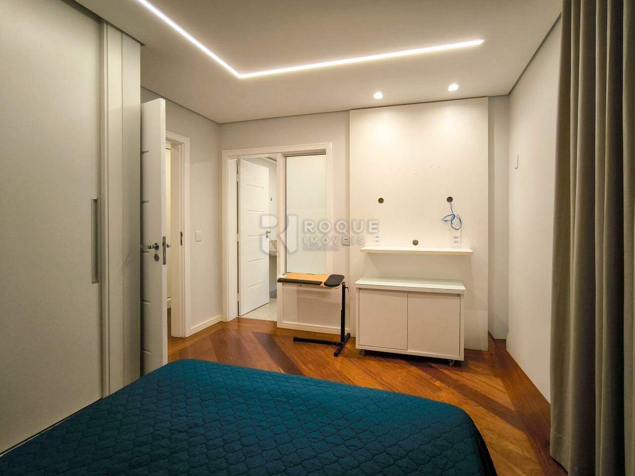Apartamento à venda no bairro Centro: SUÍTE 2