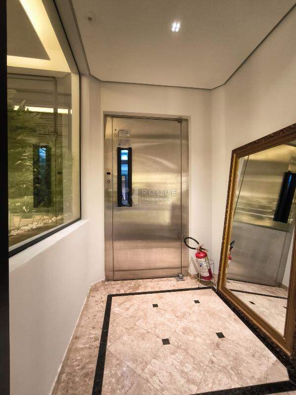 Apartamento à venda no bairro Centro: ELEVADOR PRIVATIVO