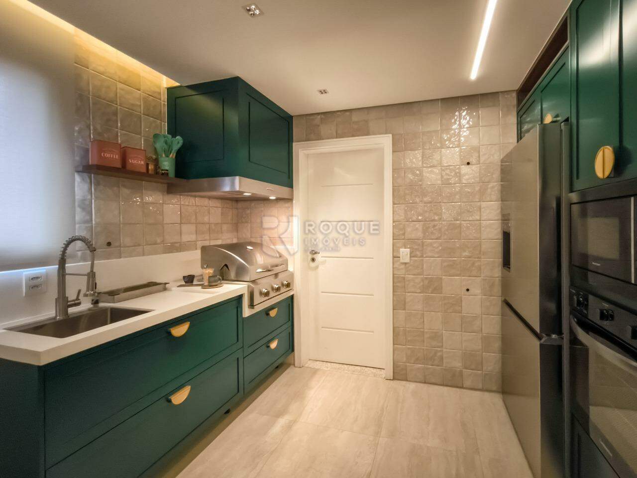 Apartamento à venda no bairro Centro: COZINHA