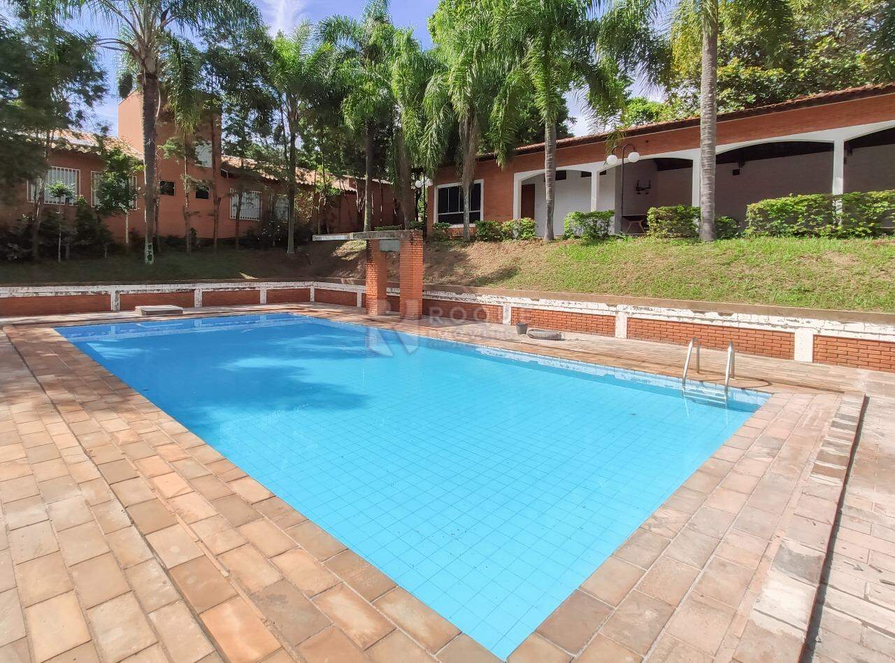 Chácara para aluguel no bairro Graminha: Área externa / Piscina