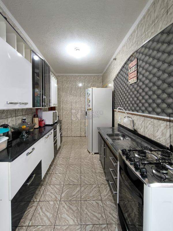 Casa Residencial à venda no bairro Jardim da Graminha: COZINHA