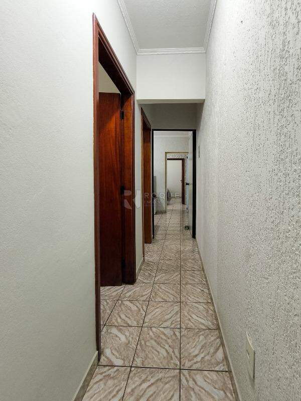 Casa Residencial à venda no bairro Jardim da Graminha: CORREDOR INTERNO